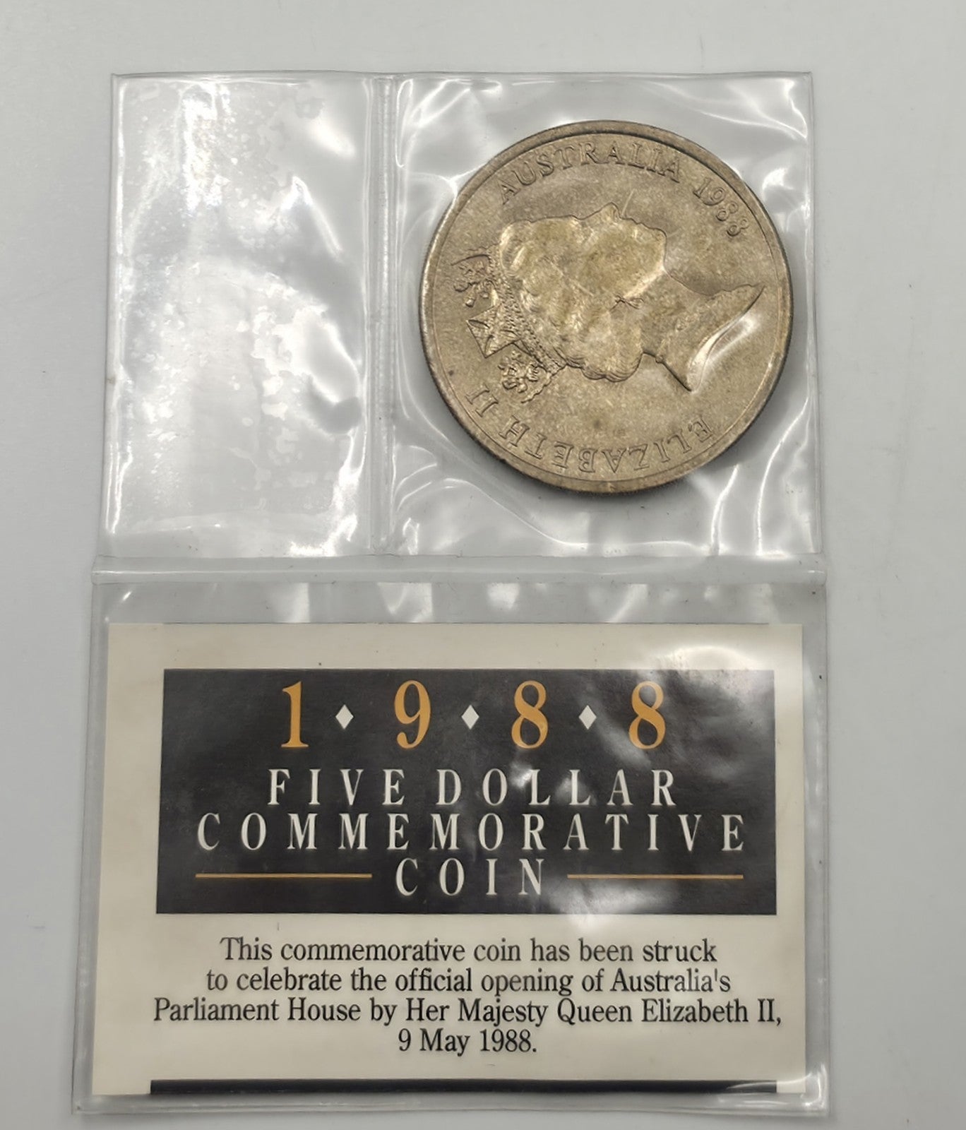 1988 Australia $5 Five Dollar Commemorative Coin Parliament House Commonwealth