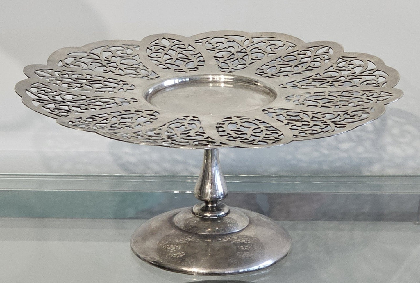 Vintage Paramount Rosepoint Triple Plate EPNS A1 Pierced Silver Pedestal Cake St