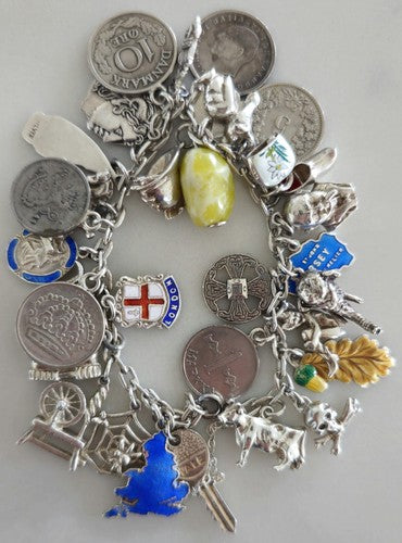 Mix grade Silver Charm Bracelet Heart Padlock Cow Oak Leaf (64g)