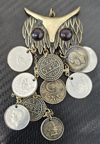 Vintage Beautiful Lovely Pendant