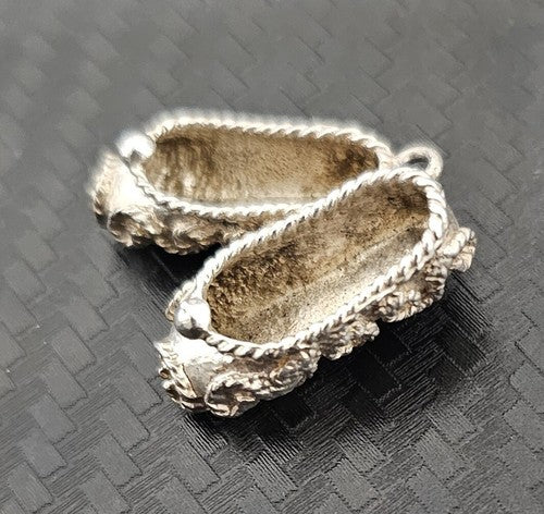 Vintage Beautiful silver pendant #0711