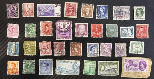 collection Of Vintage International 33 PC's Stamp