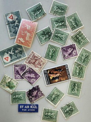Valuable Vintage International Australia Stamps #0420