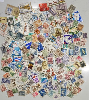 Vintage Unchecked International Poland Stamps #0420