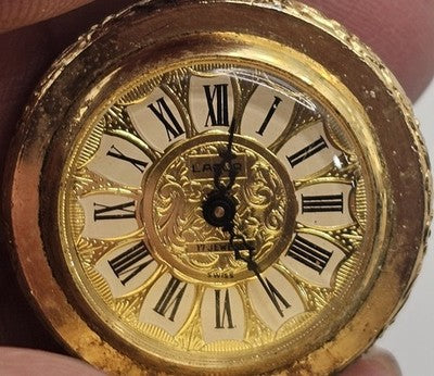 Ornate Vintage LASAR 17 Jewels Swiss Roman Numeral Pendant Watch Working Condit