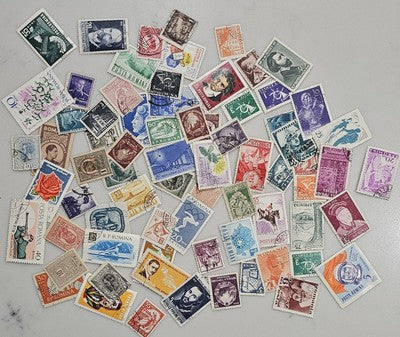Vintage Unchecked International Romana Stamps #0420