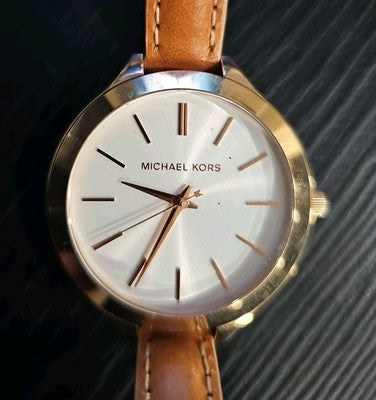 Michael Kors MK-2284 Women's Quartz Watch – Leather Strap – Working Condition