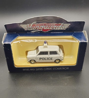 VINTAGE MODEL SPORTCAR Collection - Days Gone - 7 Police Mini - 74002