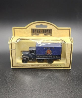VINTAGE MADE IN ENGLAND MODEL CARS DAYS-GONE COLLECTABLES- Stroh's - 28007