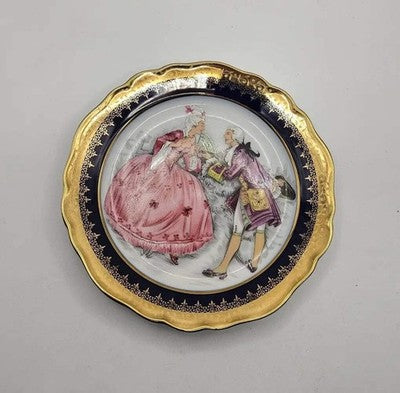 Limoges Fragonard Courting Scene Plate with Gold Trim (17cm)