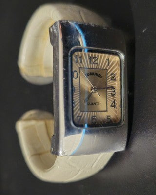 Eumundi Collection Stainless Steel Women's Watch - in Working Condition