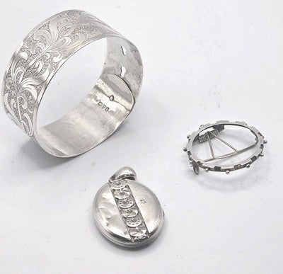 Mixed Grade Silver Jewellery for Repurposing / Restoration Locket x 3 (47g)