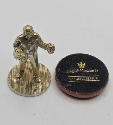 English Miniatures FINE ART SCULPTURE - Standing Publican with Two Beer Mugs