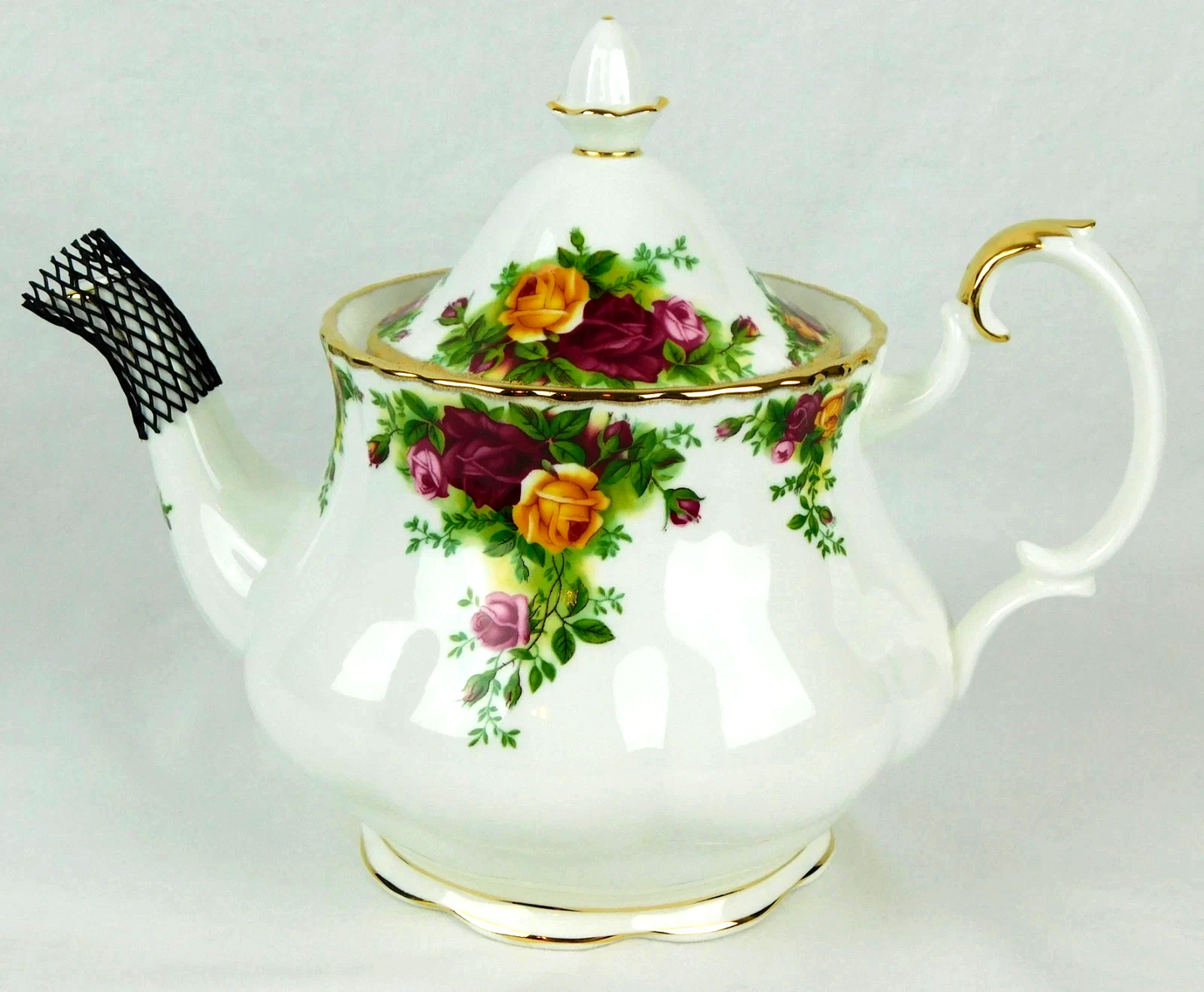 Royal Albert - OLD COUNTRY ROSES 8" TEAPOT - NEW- RRP$299