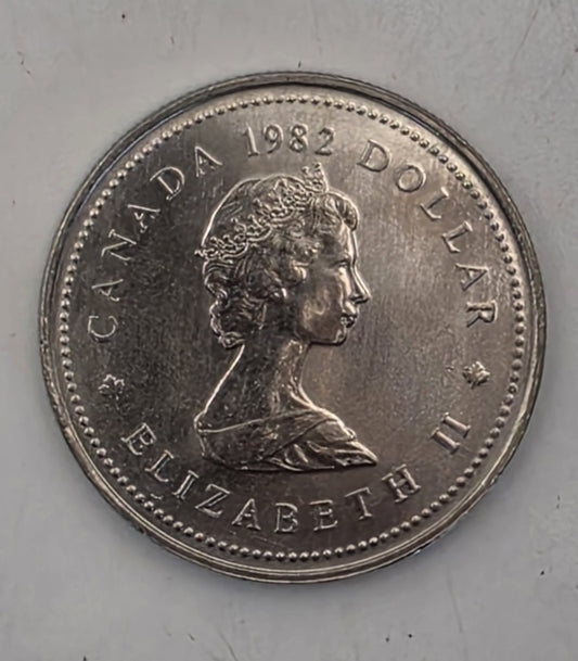 1982 Canada Commemorative Dollar Coin Constitution Patriation Queen Elizabeth II