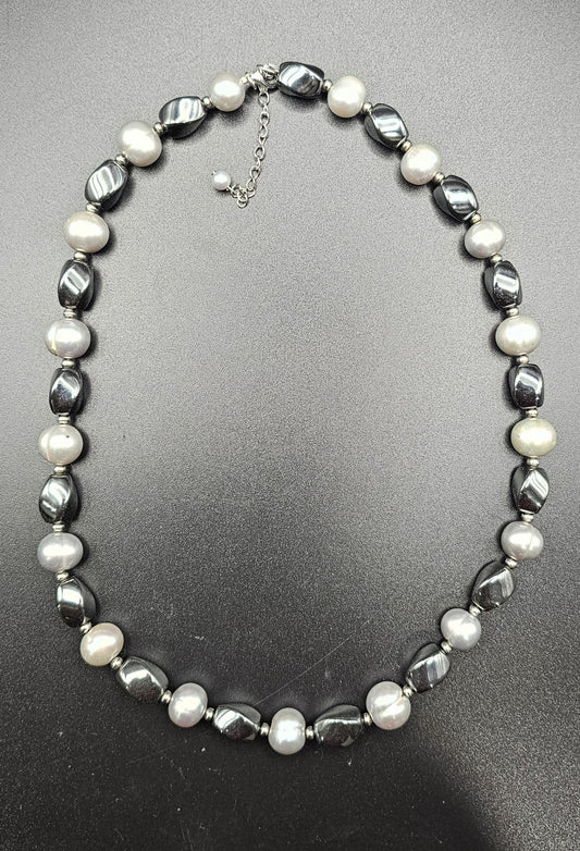 Vintage Beautiful Pearl& Gemstone Necklace Fashion Jewelry For Women