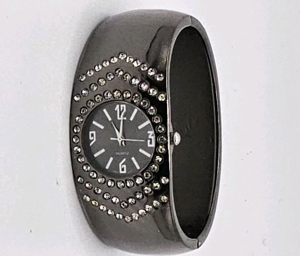Women's Black Rhinestone Bangle Watch – Elegant Design – Working Condition