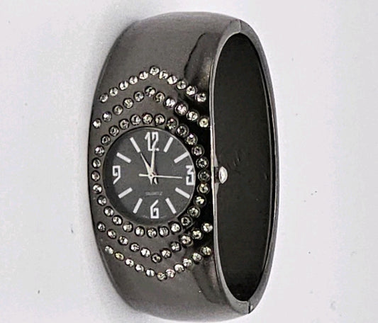 Women's Black Rhinestone Bangle Watch – Elegant Design – Working Condition
