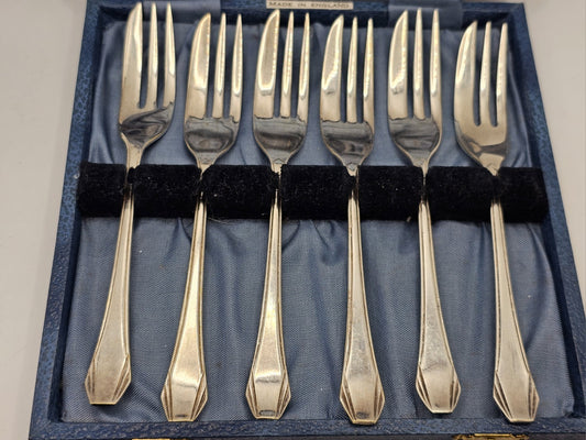 Set of 6 Vintage Silver Plated Dessert Forks Art Deco Style Cased Cutlery Made i