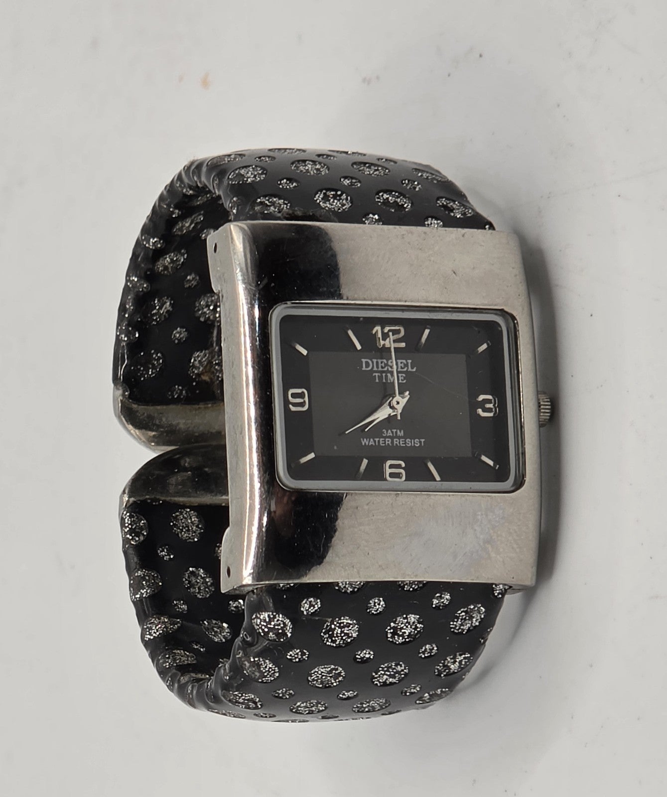 Diesel Time Women's Cuff Watch with Polka Dot Glitter Wide Strap New Battery