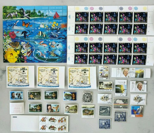 Collection Of Vintage International stamps #0118