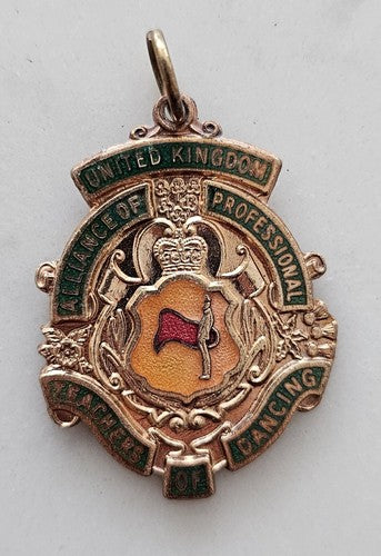 Vintage Great Britain Dancing Medallion #1203