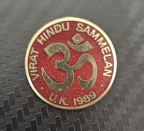 Vintage The British Virat Hindu Sammelan U.K. 1989 Badge