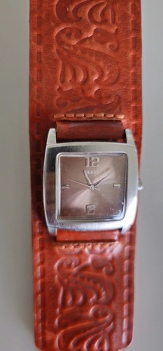 Guess Rose Genuine Leather Women's Watch - Working Condition