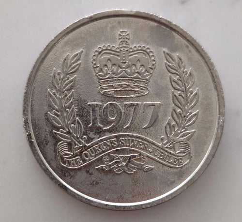 Vintage 1977 Medallion #01203