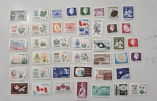 Collection of Canada Stamps