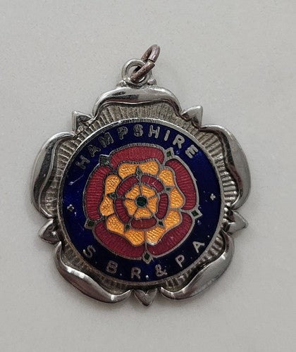 Vintage United Kingdom Medallion #0123