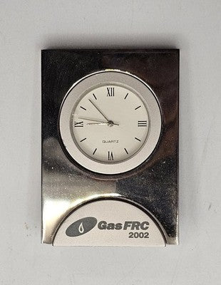 Modern Quartz Metal Desk Mantel Clock Roman Numeral Working condtion