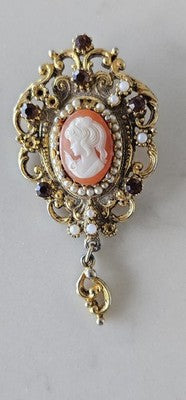 Vintage Victorian Style Cameo Brooch Pendant Gold-Tone Ornate Filigree Jewelry