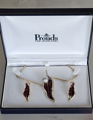 Prouds The Jewellers Leaf Pendant & Earrings Set - Red Enamel Gold Tone - Boxed