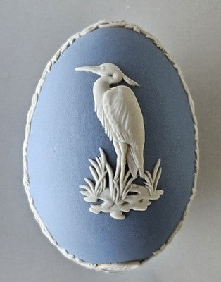 Vintage Wedgwood Blue Jasperware 1978 Easter Egg Trinket Box Heron