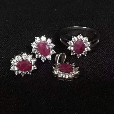 White Gold Ruby and Cubic Zirconia Jewelry Set (750 Stamped)