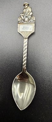 VINTAGE COLLECTOR 3D SOUVENIR SPOON Bright Victoria