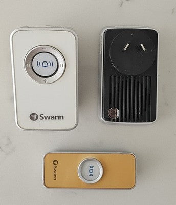 Swann Wireless Doorbell Kit - Plug-in Receiver and Battery Push Button