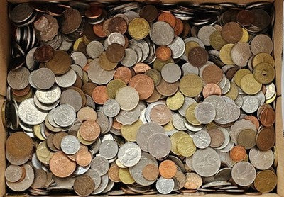 Lots of 210 Unsorted International Coins from a Large Unchecked Collection