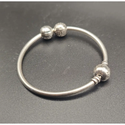 Silver 5-6cm Pandora Bangle & Two Clips - Needs Repair 13.84g