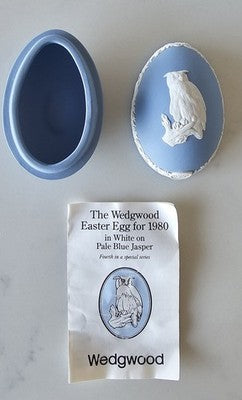 1980 Owl: Vintage Wedgwood 1980 Owl Easter Egg Trinket Box Blue Jasperware Four