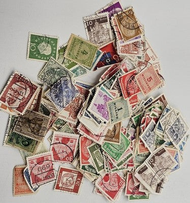 Vintage German Stamp Collection: Assorted Deutsche Post & Deutsches Reich Stamps
