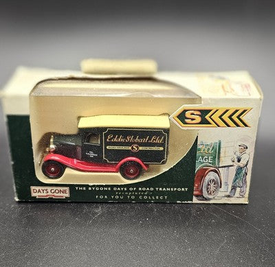 VINTAGE MADE IN ENGLAND MODEL CARS DAYS-GONE COLLECTABLES - A Van - DG013081