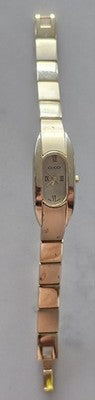 Vintage Gucci Ladies Oval Gold Tone Swiss Made Watch 4800L
