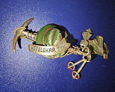Hafelekar Silver Tone Vintage Mountaineering Ski Pin Souvenir Badge Lapel