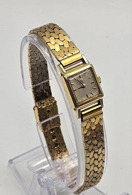 Vintage Omega Gold Tone Ladies Mechanical Wind Watch for Repair/Spare