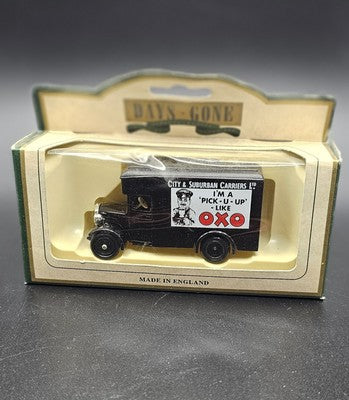 VINTAGE MADE IN ENGLAND MODEL CARS DAYS-GONE COLLECTABLES - OXO - 16323