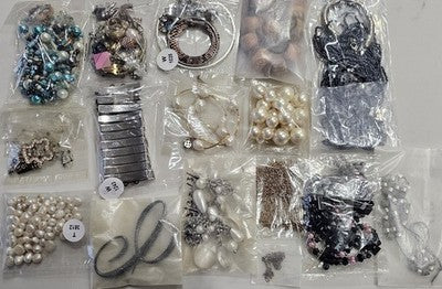 Vintage Costume Jewelry Lot Mixed Beads Pearls Necklaces Bracelets Earrings