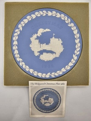 Wedgwood Jasperware 1969 Christmas Plate Windsor Castle Blue White Boxed