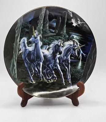 Royal Doulton Power of the Unicorns Limited Edition Plate Sue Dawe PD1785